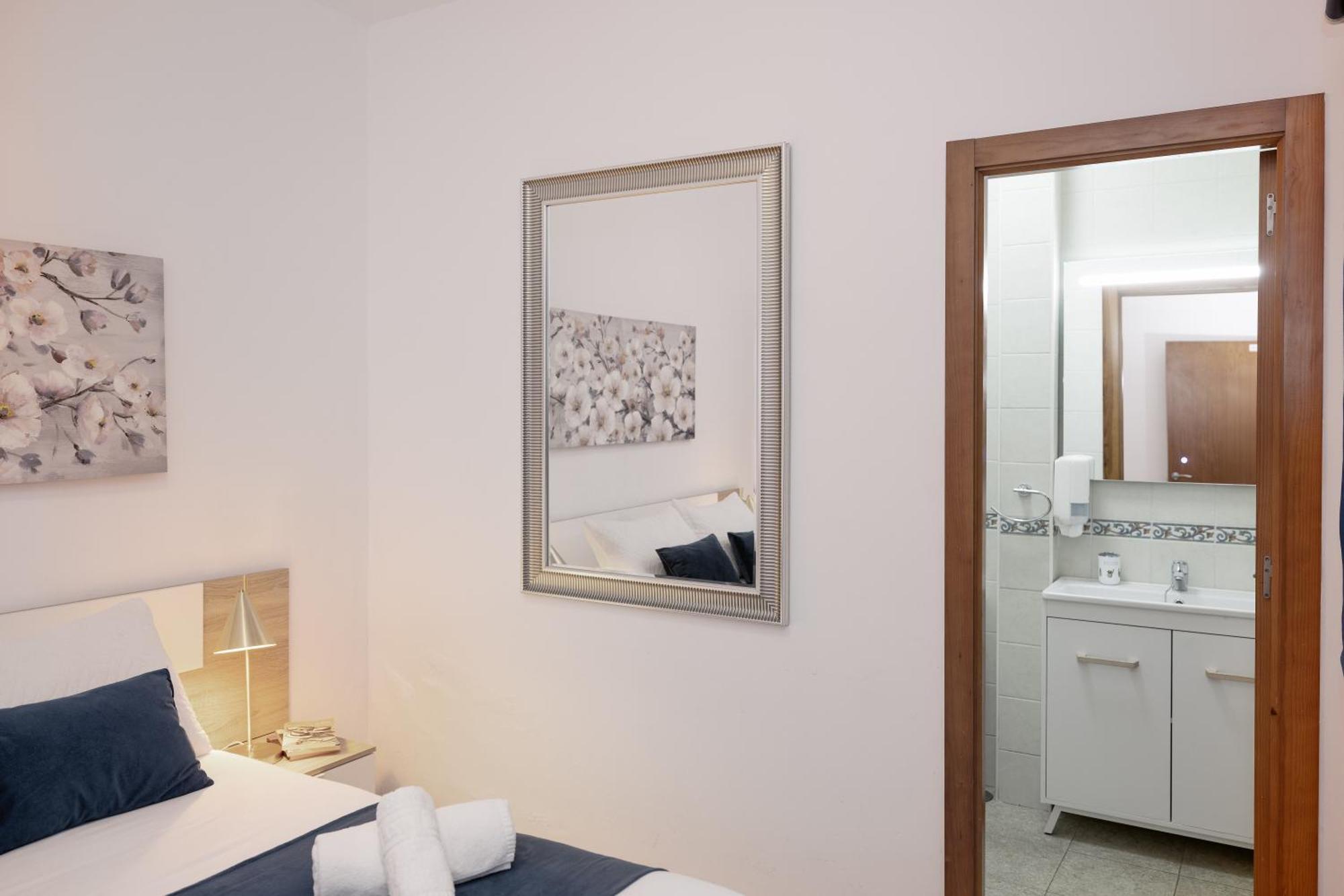 Apartamentos Trianasol إشبيلية المظهر الخارجي الصورة