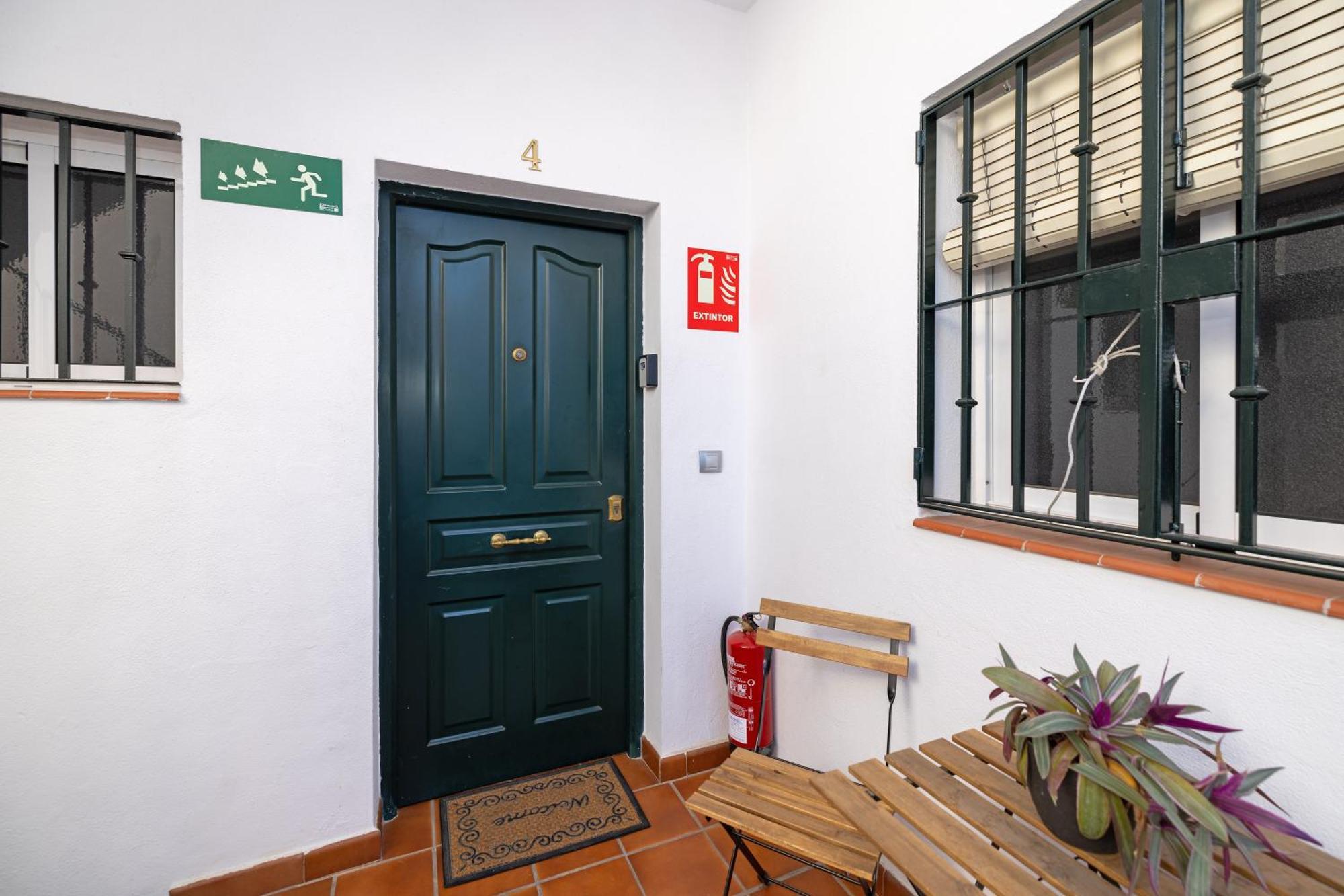 Apartamentos Trianasol إشبيلية المظهر الخارجي الصورة