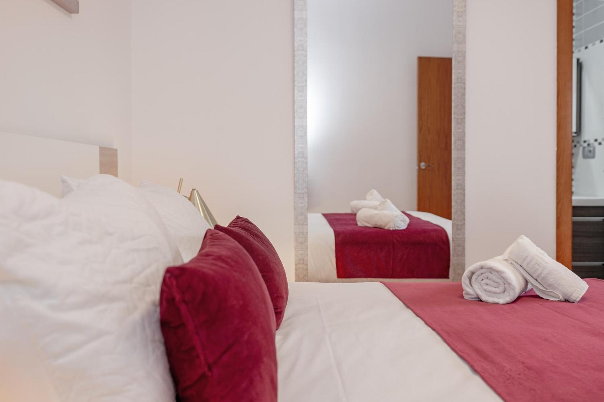 Apartamentos Trianasol إشبيلية المظهر الخارجي الصورة